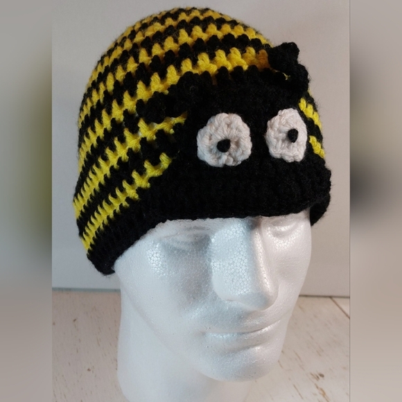 Bumble Bee Adult Handmade Beanie Crochet Stocking Hat Animal Winter Warm Cozy - Picture 6 of 6